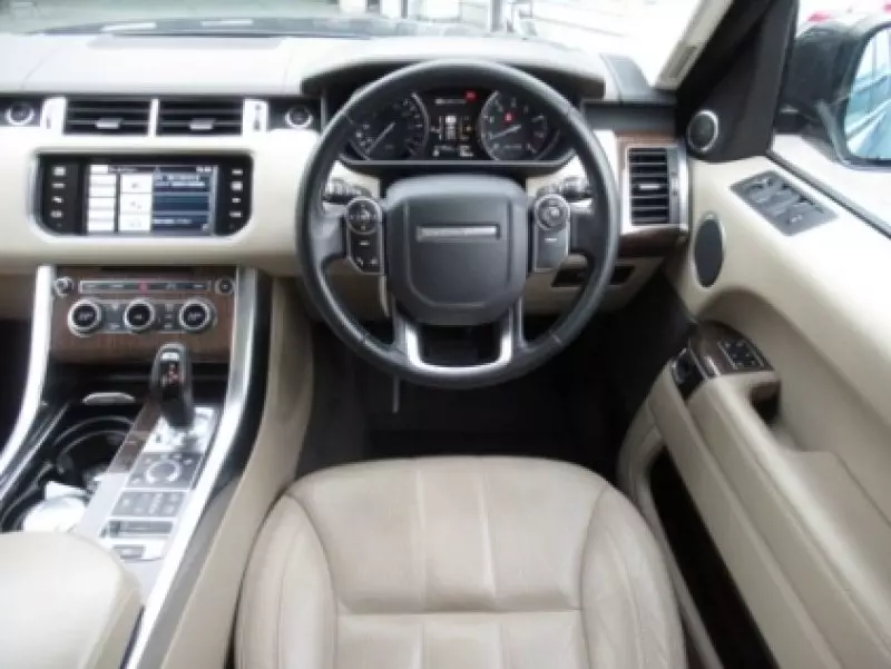 Land Rover Range Rover Sport   - 2015