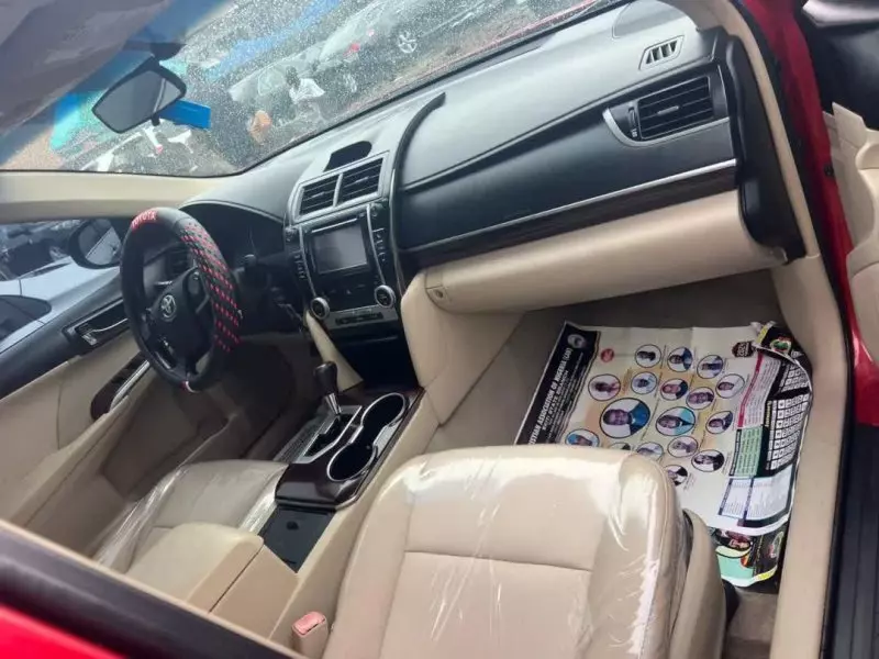 Toyota Camry   - 2012