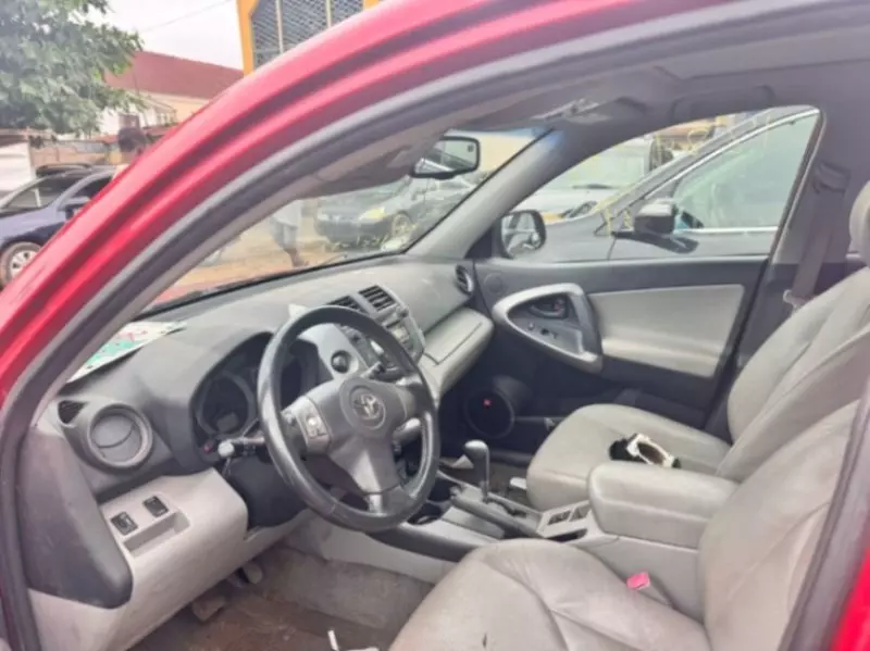 Toyota Rav4   - 2006