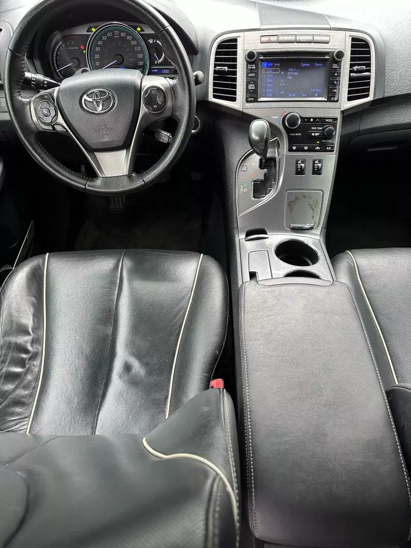 Toyota Venza   - 2013
