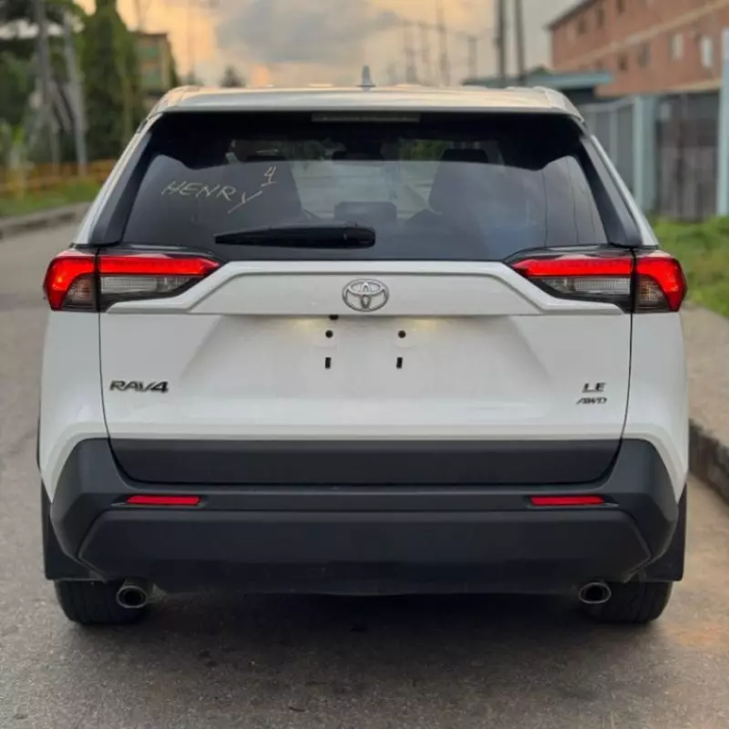 Toyota RAV 4   - 2022