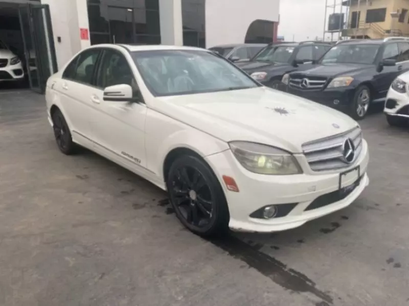 Mercedes-Benz C 300