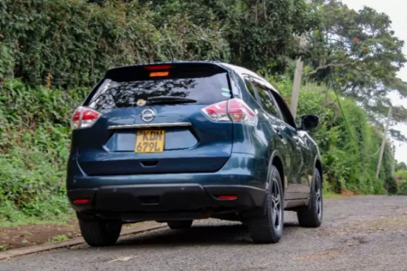 Nissan X- trail   - 2016