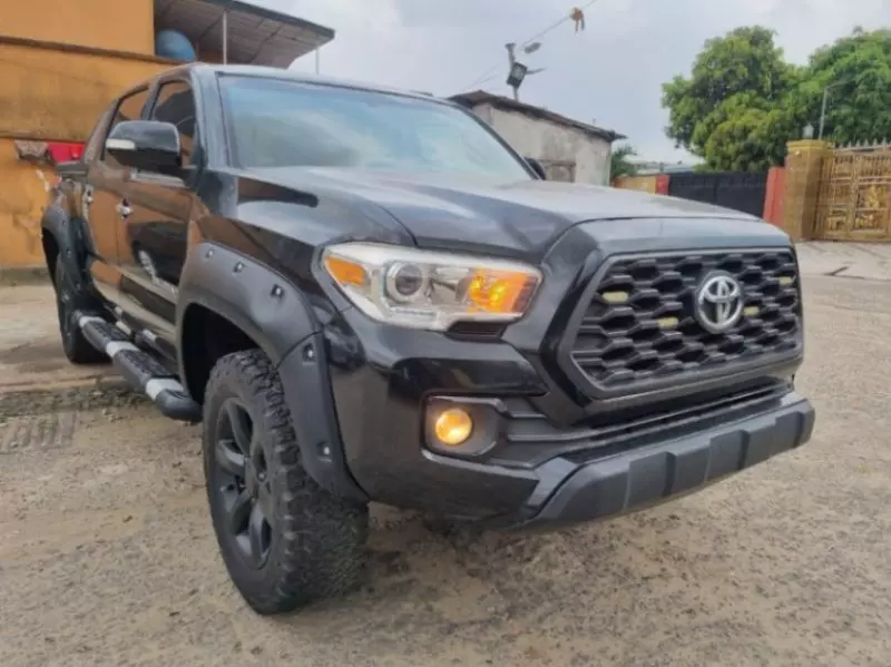Toyota Tacoma