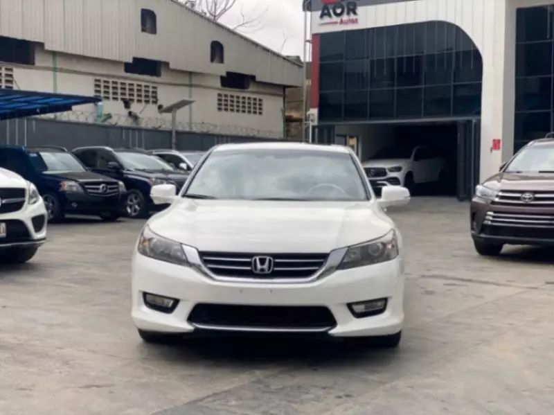 Honda Accord   - 2013