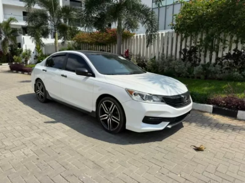 Honda Accord - 2015