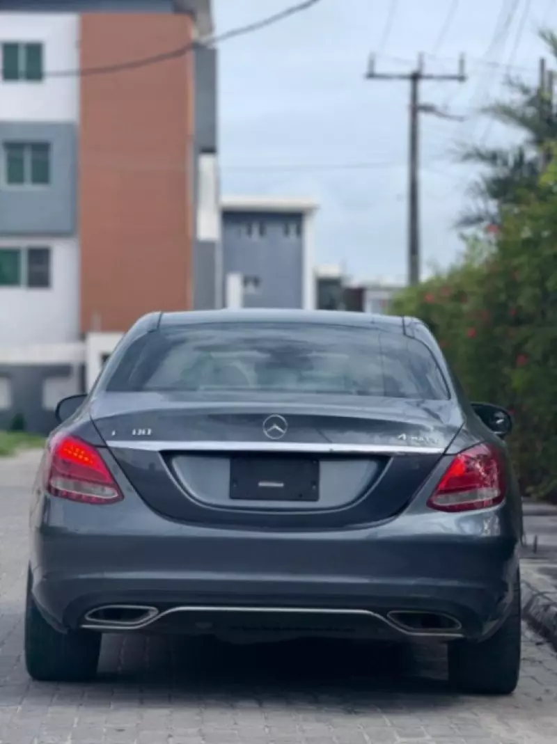 Mercedes-Benz C 300   - 2015