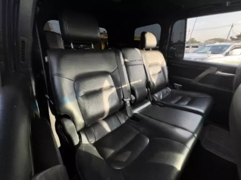 Toyota Landcruiser  V8   - 2016