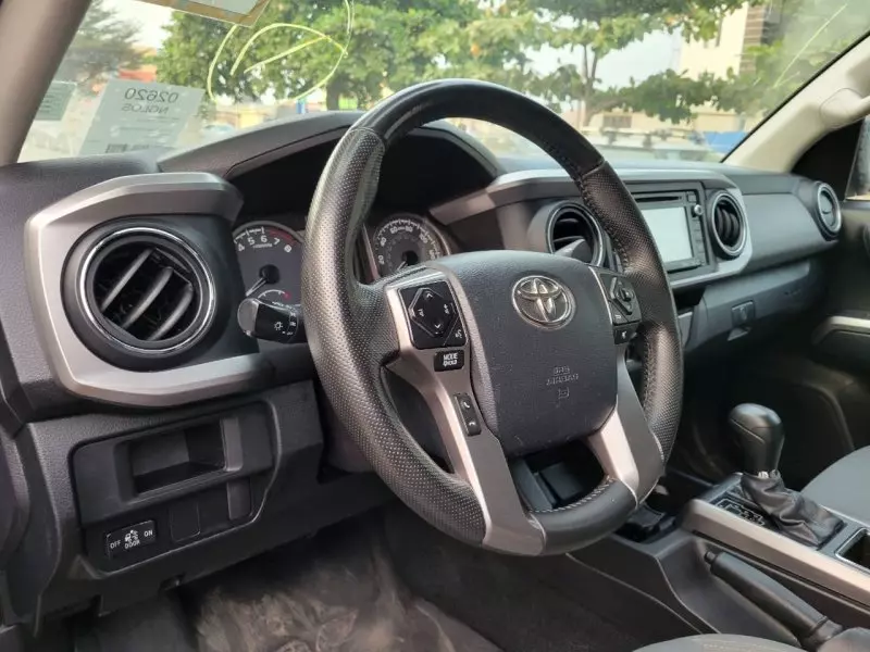 Toyota Tacoma   - 2016