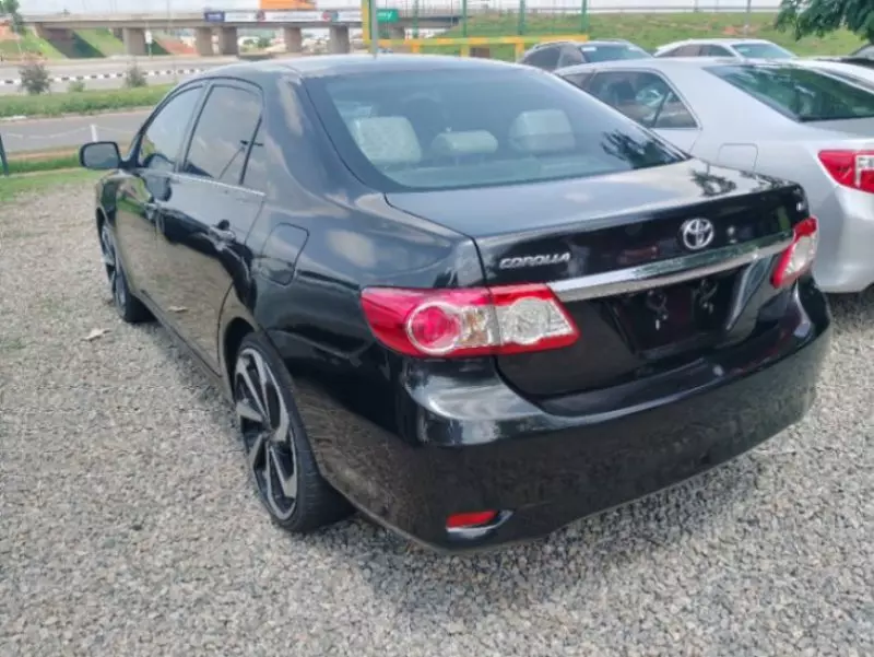 Toyota Corolla   - 2013