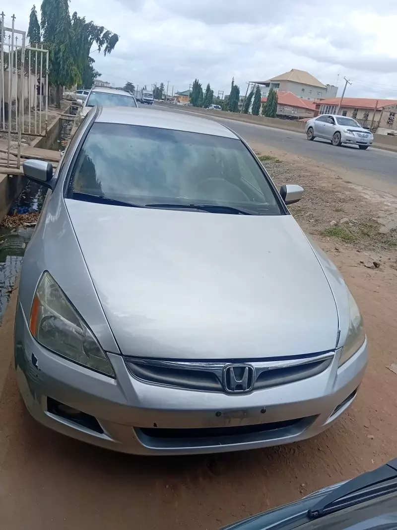 Honda Accord   - 2007