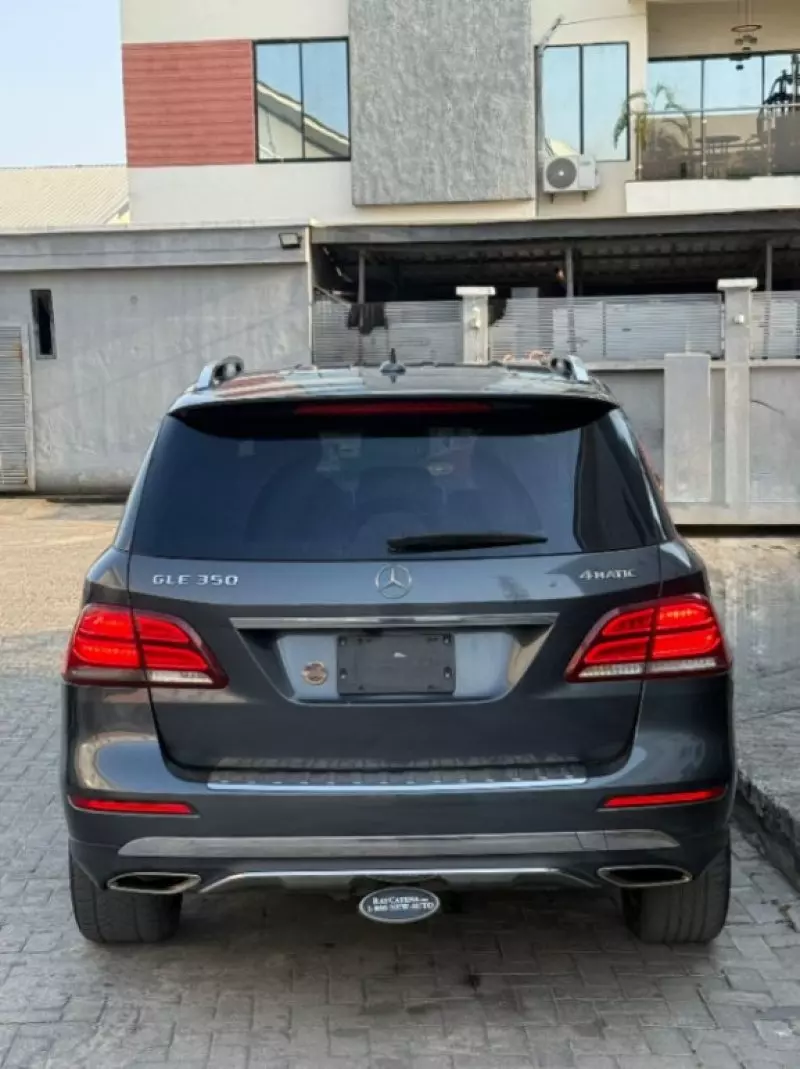 Mercedes-Benz GLE-Class   - 2016