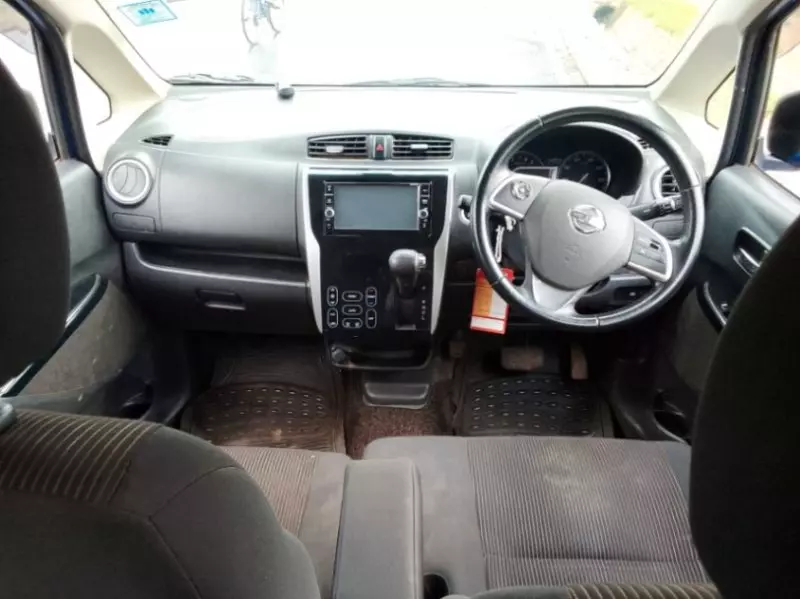 Nissan Bluebird   - 2017