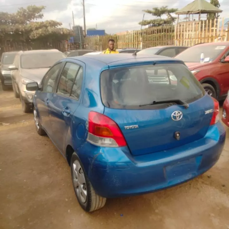 Toyota Yaris   - 2010