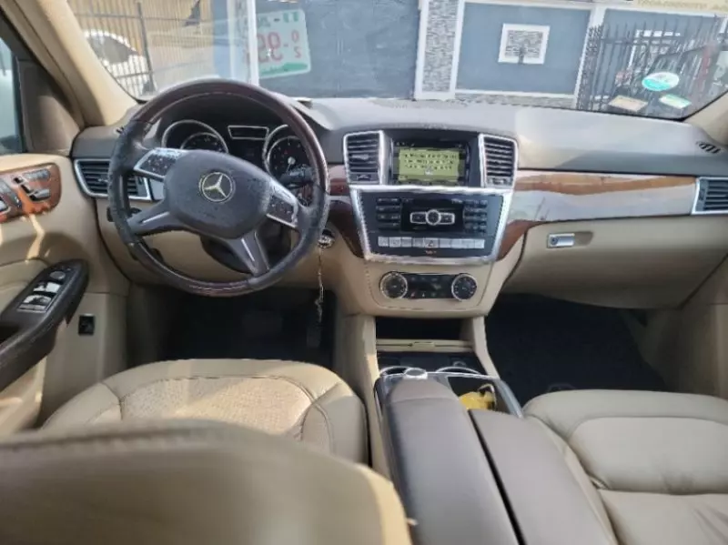 Mercedes-Benz ML-Class   - 2013