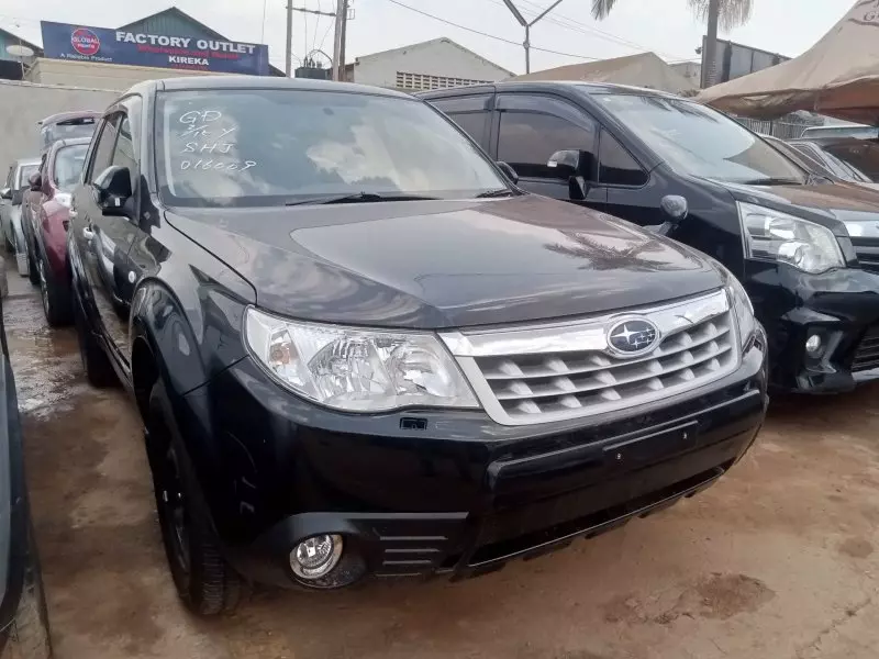 Subaru Forester   - 2011