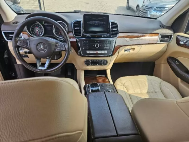 Mercedes-Benz GLE-Class   - 2016