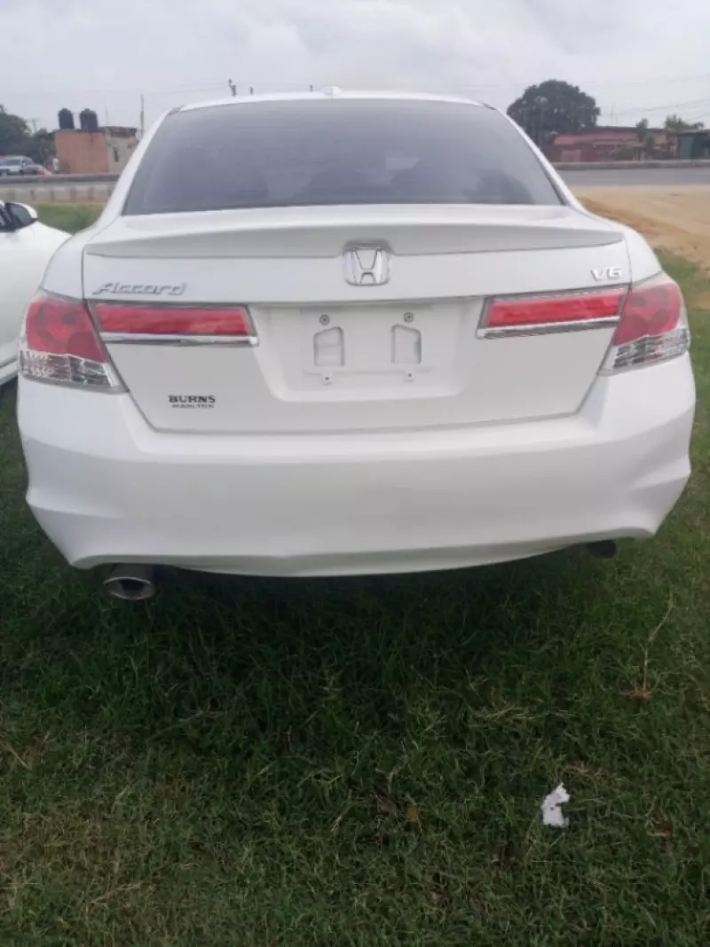 Honda Accord   - 2012