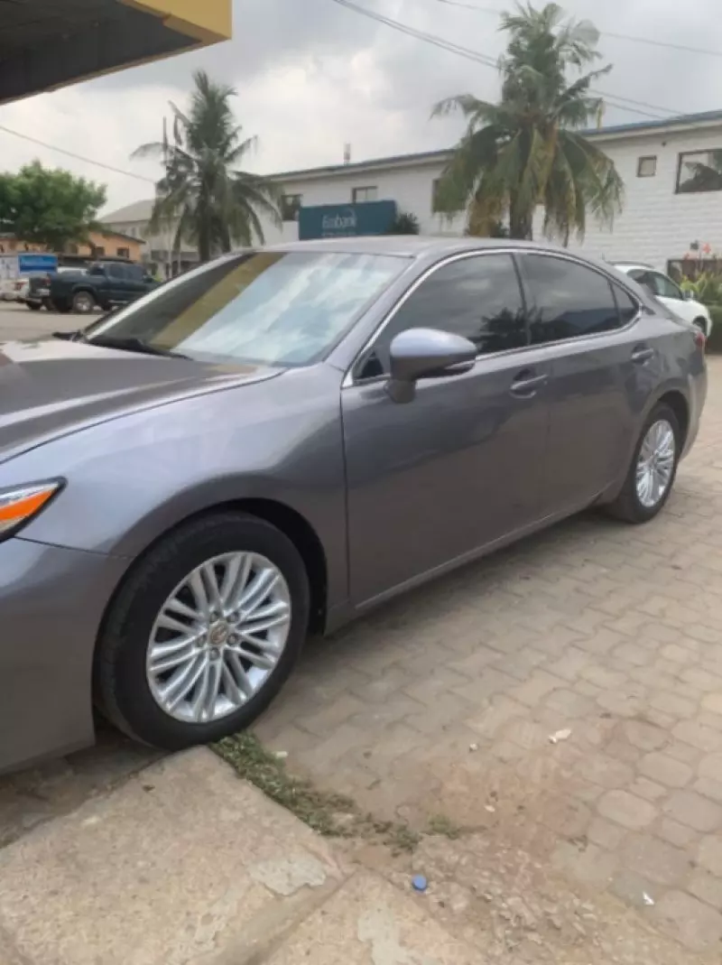 Lexus ES 350   - 2014