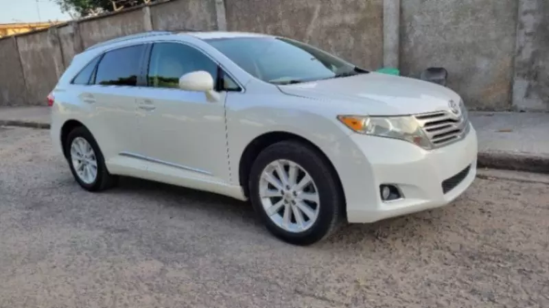 Toyota Venza   - 2011