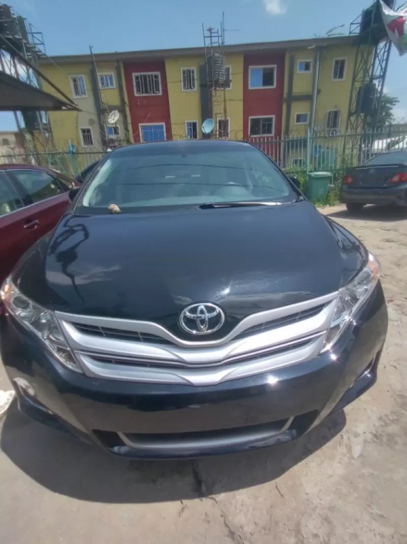 Toyota Venza   - 2013