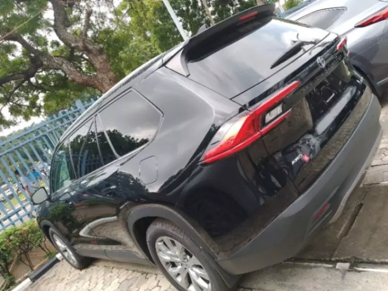 Toyota Grand Highlander   -