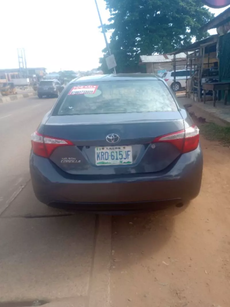 Toyota Corolla   - 2015