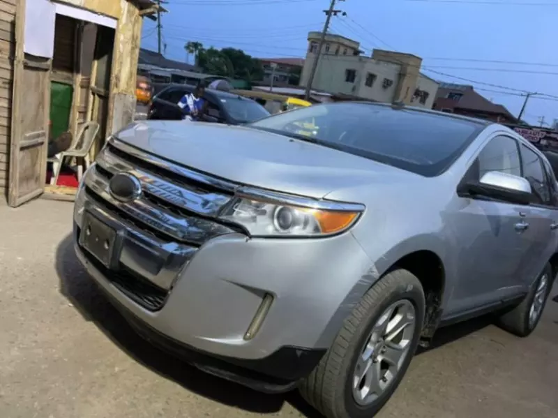 Ford Edge   - 2011