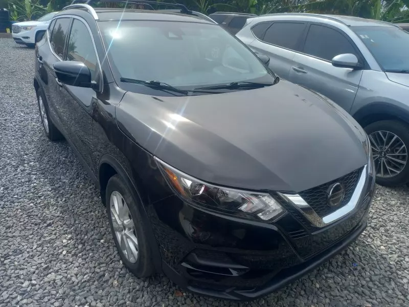 Nissan Rogue   - 2020