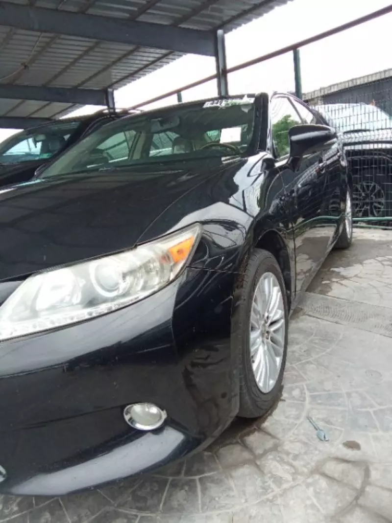 Lexus ES 350   - 2013