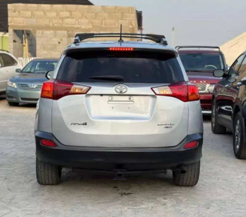 Toyota RAV4   - 2013