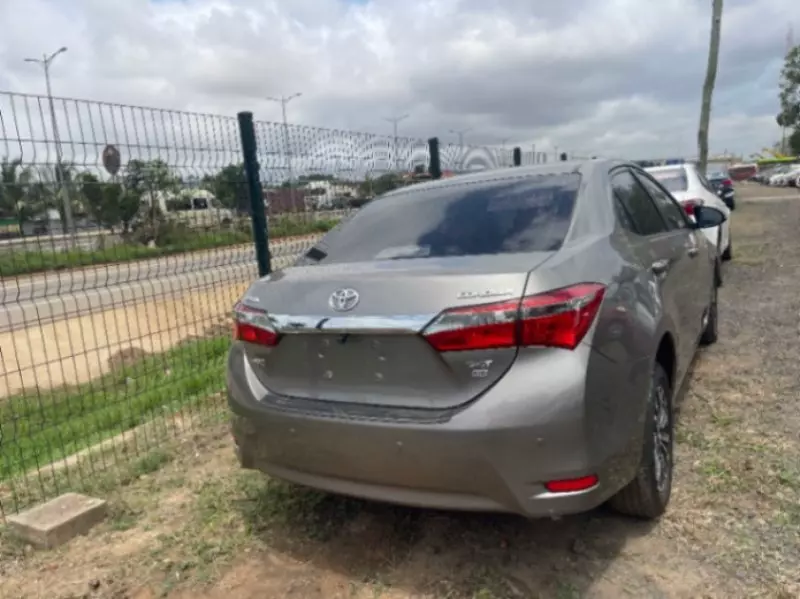 Toyota Corolla   - 2013