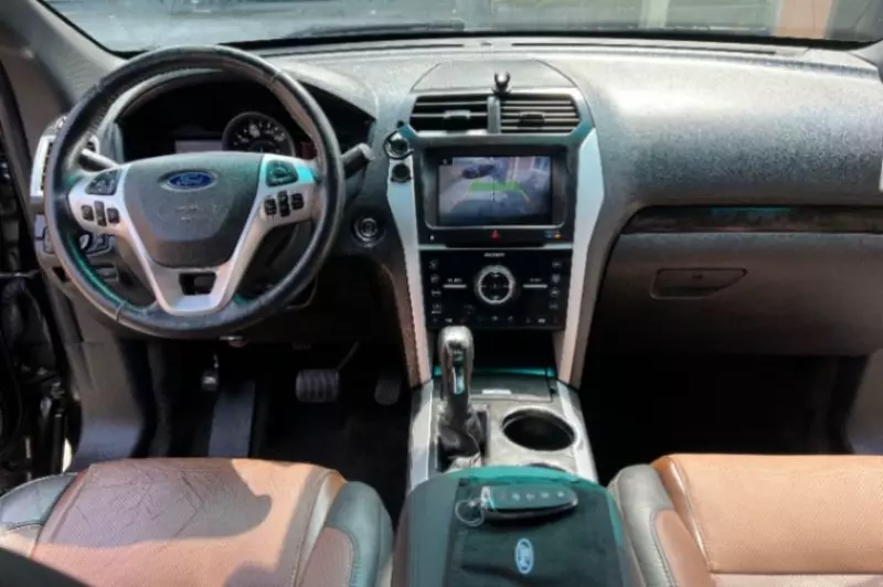 Ford Explorer - 2014