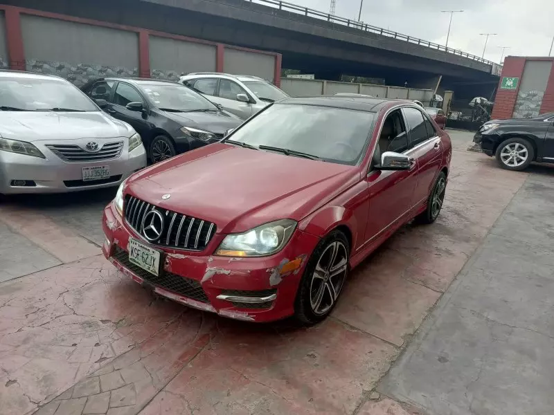 Mercedes-Benz C-class   - 2013