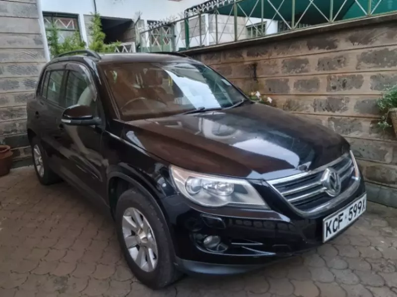Volkswagen Tiguan   - 2008