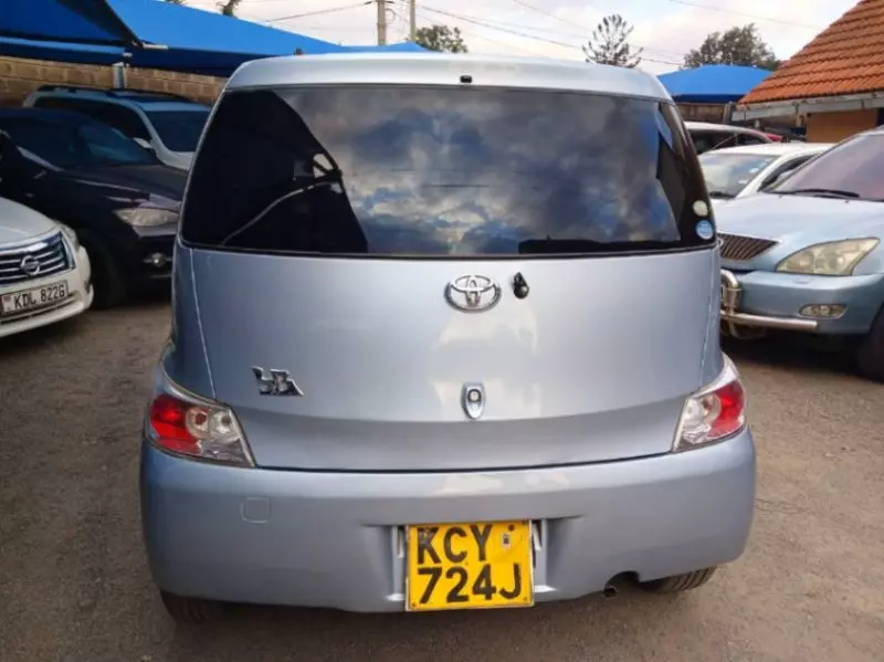 Toyota Bb   - 2013