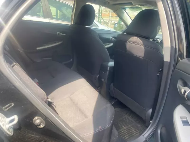 Toyota Corolla   - 2012