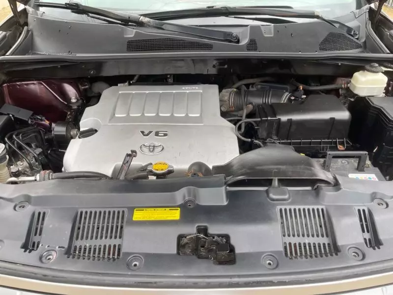 Toyota Highlander   - 2011