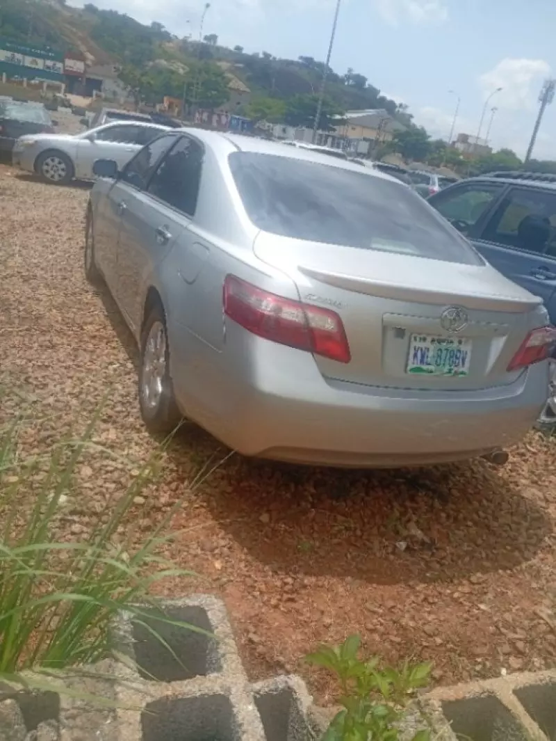 Toyota Camry   - 2007
