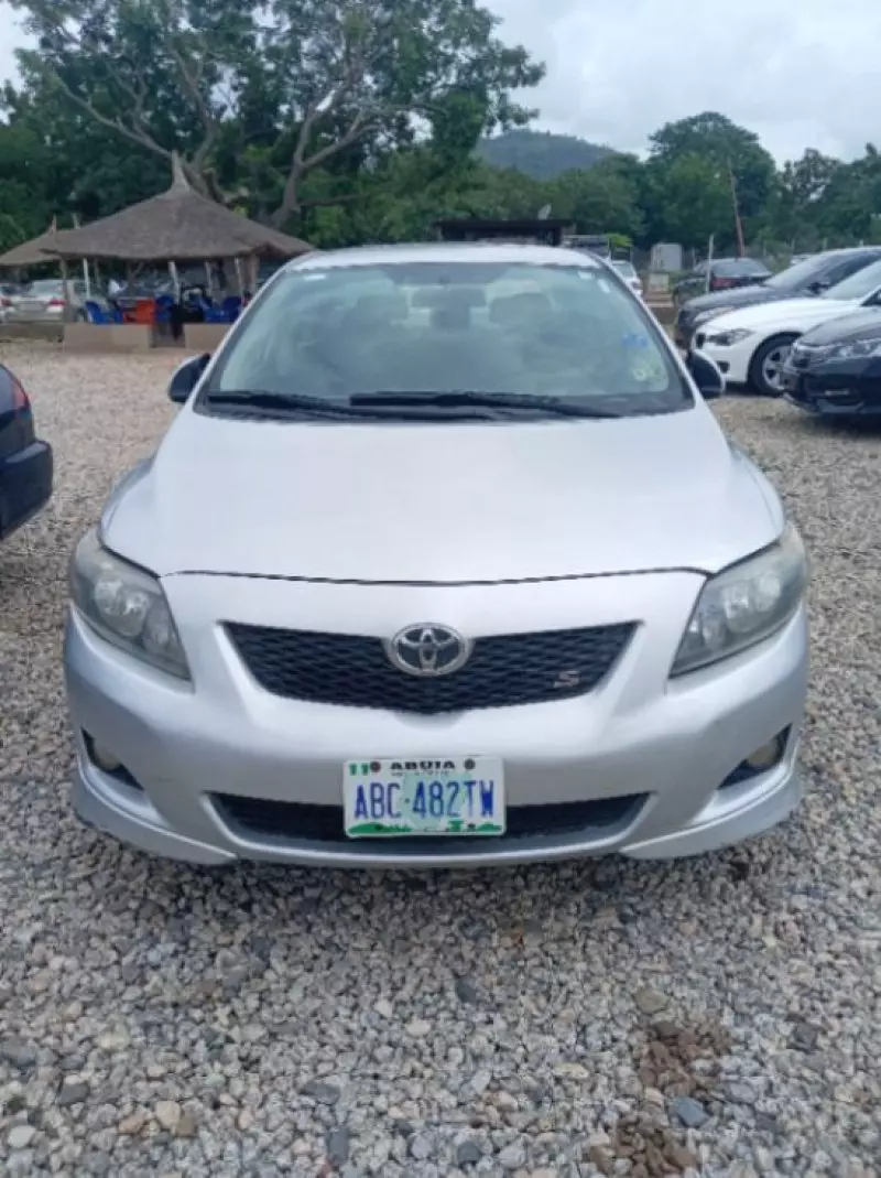 Toyota corolla   - 2008