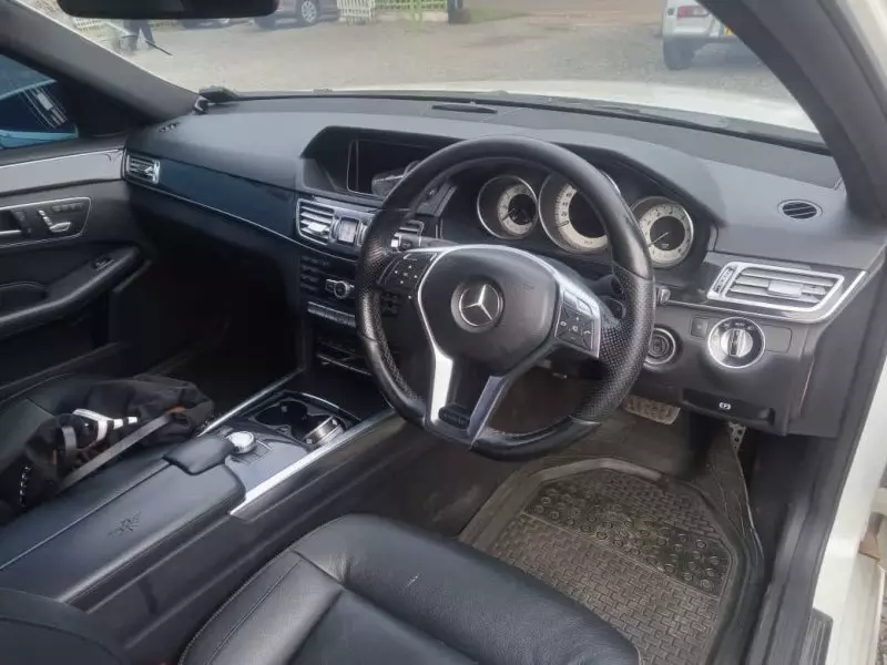 Mercedes-Benz E250   - 2014