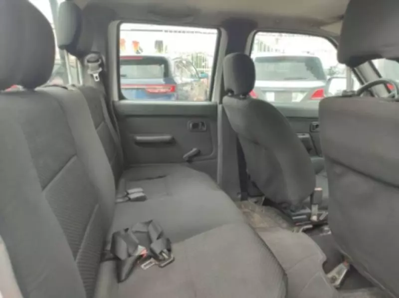 Nissan NP 300   - 2017