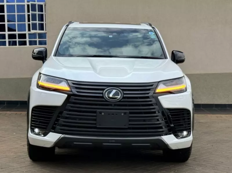 Lexus LX 600   - 2022