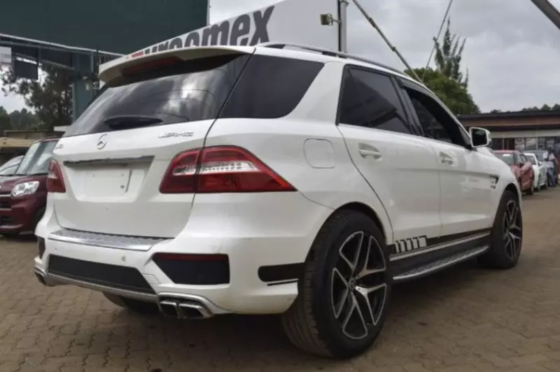 Mercedes-Benz ML 63 AMG   - 2015