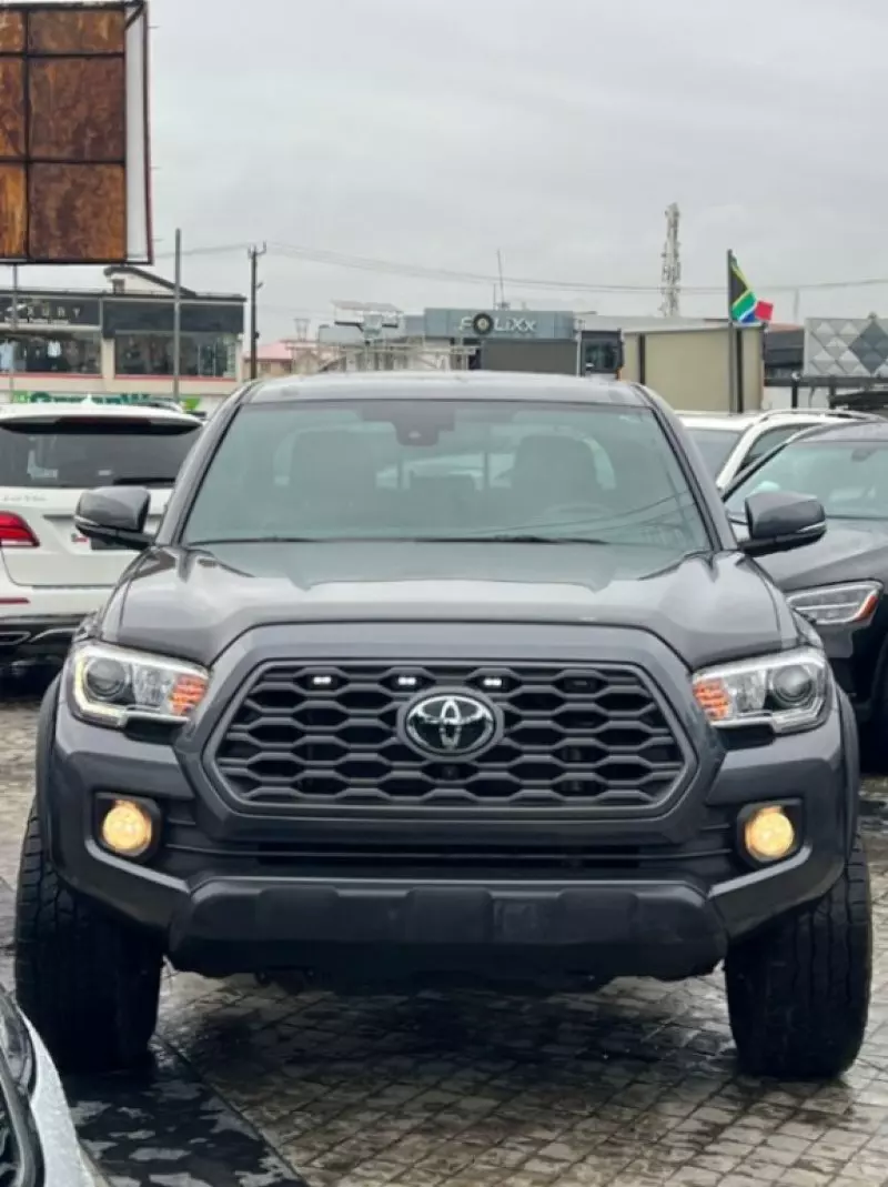 Toyota Tacoma