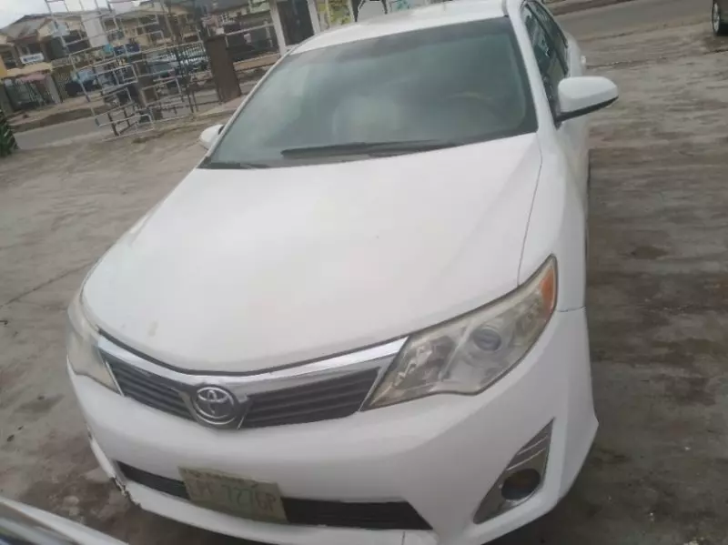 Toyota Corolla   - 2012