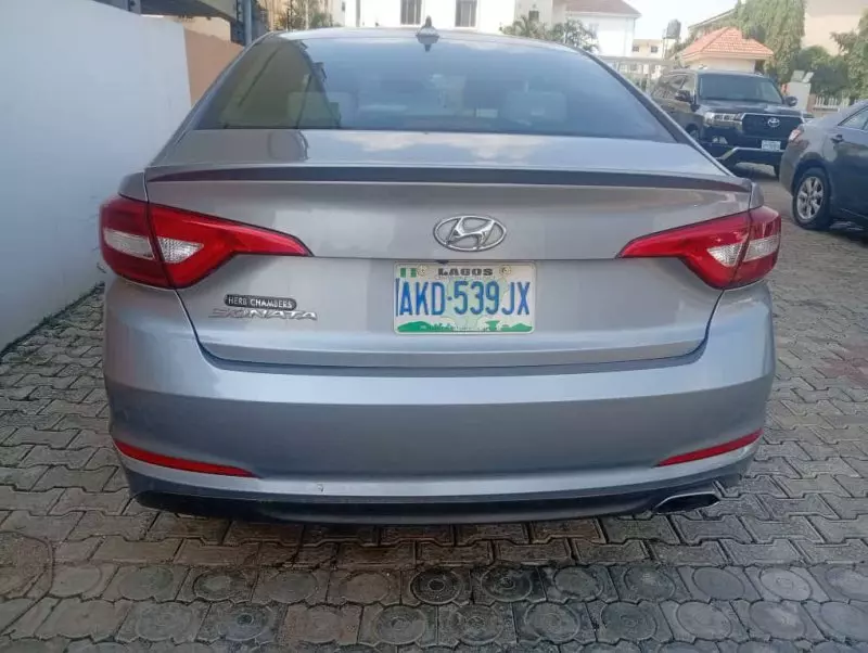Hyundai Sonata   - 2015