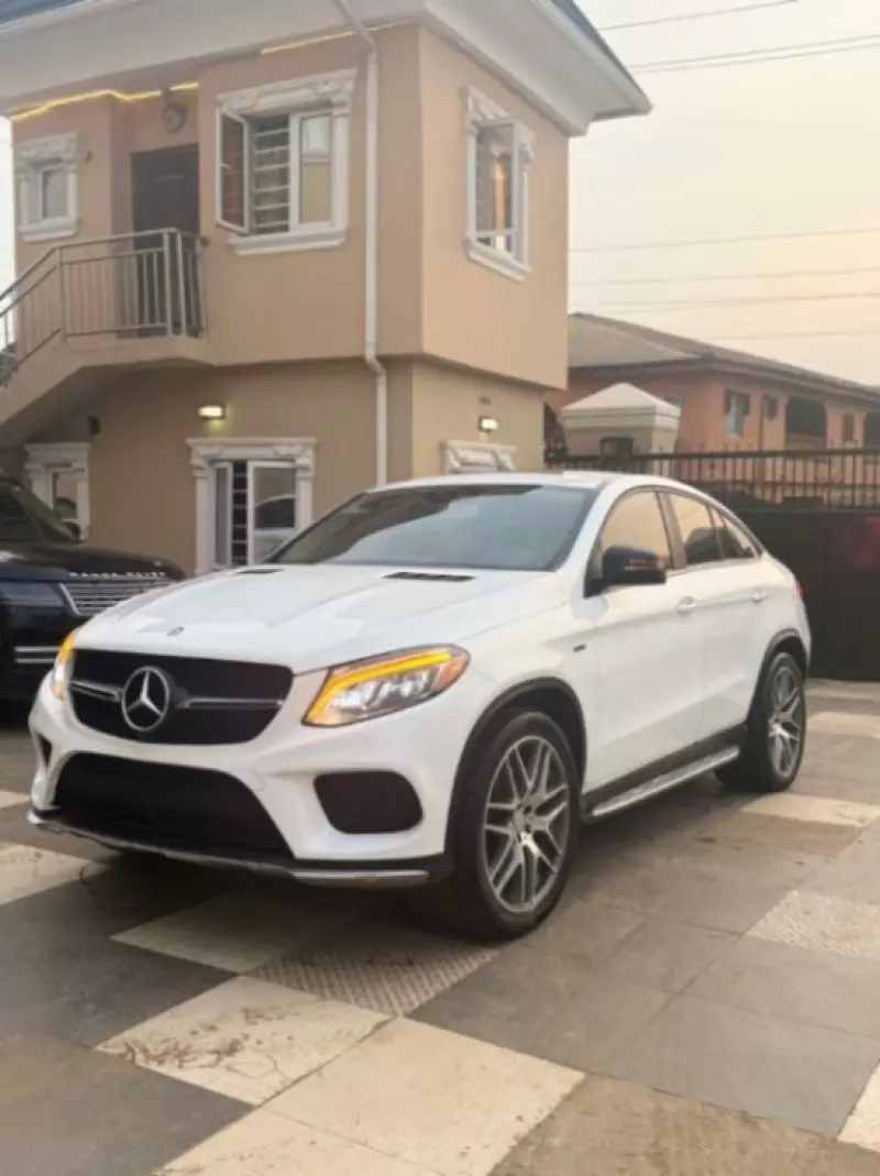 Mercedes-Benz GLE-Class   - 2016