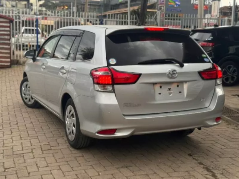 Toyota Fielder    - 2018