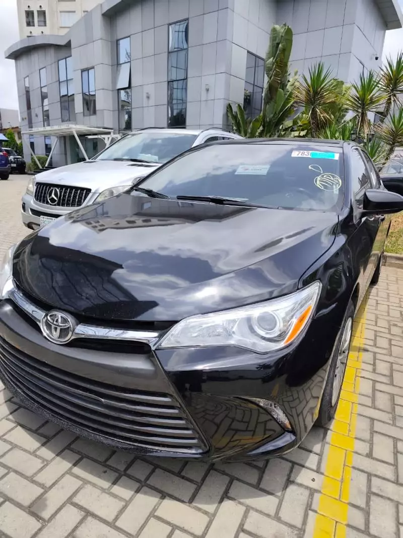 Toyota Camry   - 2015